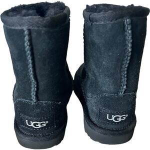 Worn Once!  Black Baby UGG Classic II Shearling  Boots Size 7